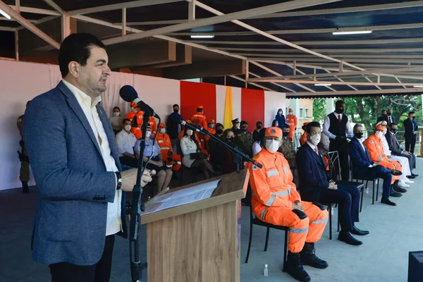 Governandor acompanha formatura de 500 novos soldados do Corpo de Bombeiros Militar de Minas Gerais