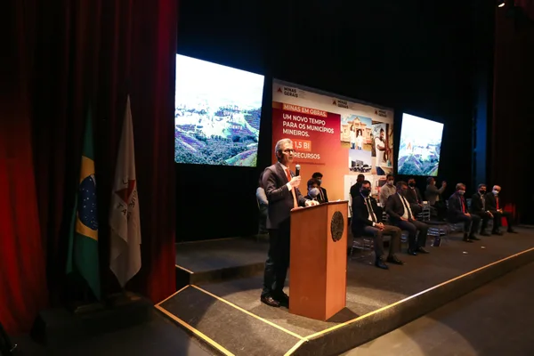 Governador Romeu Zema apresenta detalhes do repasse de R$ 1,5 bilhão destinado aos 853 municípios