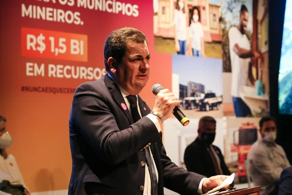 Governador Romeu Zema apresenta detalhes do repasse de R$ 1,5 bilhão destinado aos 853 municípios