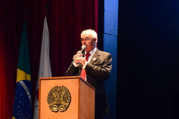Governador Romeu Zema apresenta detalhes do repasse de R$ 1,5 bilhão destinado aos 853 municípios