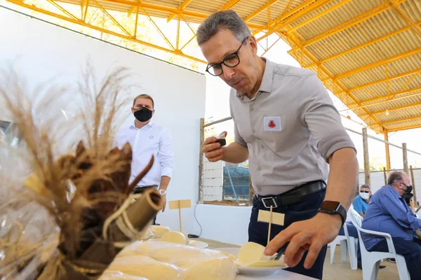Zema anuncia inclusão de novos municípios como produtores de queijo Cabacinha no Vale do Jequitinhonha