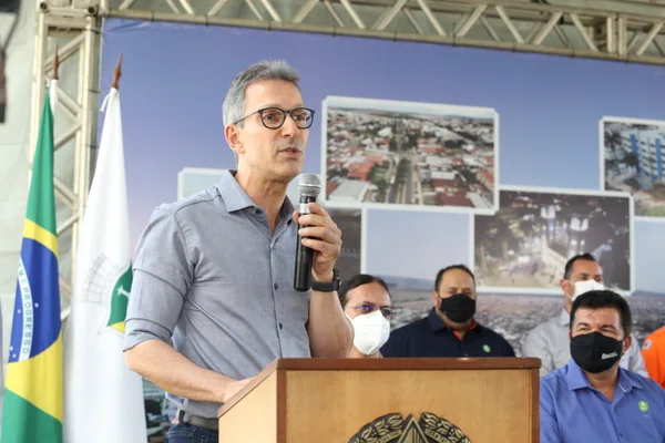 Romeu Zema participa da inauguração do Pronto Socorro Municipal Terezinha Moreira Marra, em Patrocínio (MG)