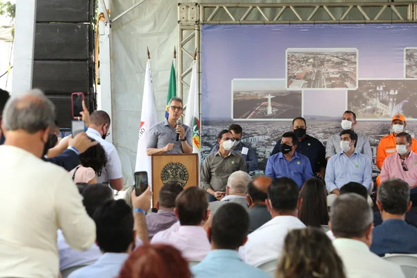 Romeu Zema participa da inauguração do Pronto Socorro Municipal Terezinha Moreira Marra, em Patrocínio (MG)