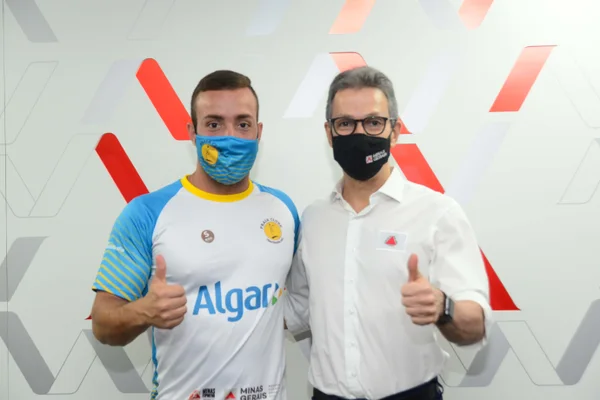 Romeu Zema recebe atletas mineiros olímpicos e paraolímpicos