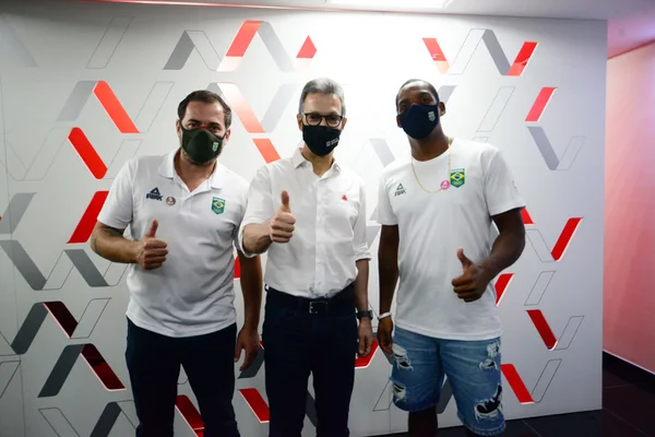 Romeu Zema recebe atletas mineiros olímpicos e paraolímpicos
