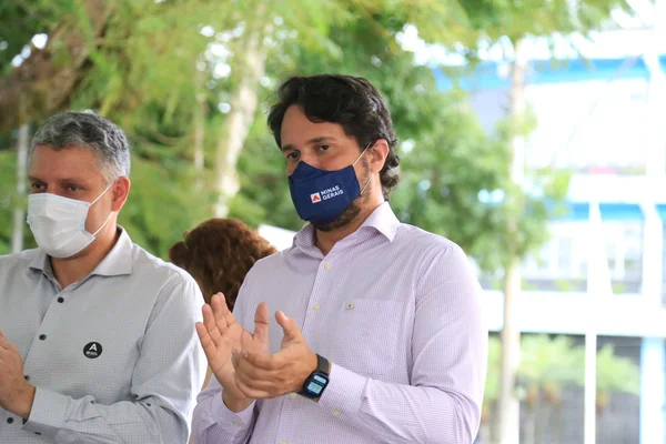 Entrega de Títulos de Regularização Fundiária Urbana em Barroso, no Campo das Vertentes