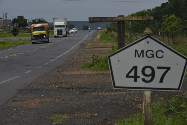 Governador detalha obras de recuperação na MGC-497, entre Uberlândia e Prata