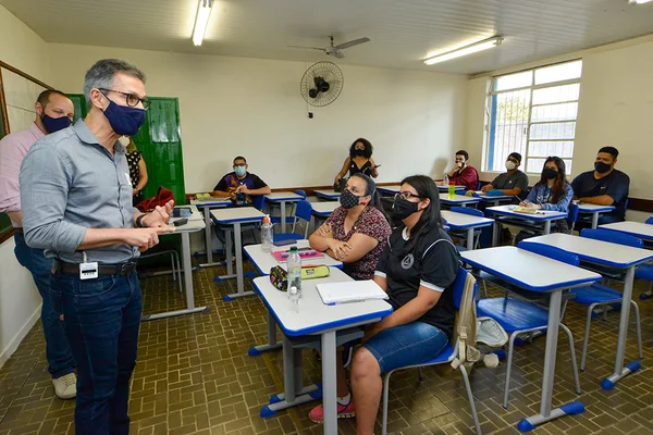 Governo de Minas anuncia investimentos na Educação que contemplam escolas estaduais e Universidade Federal do Triângulo Mineiro