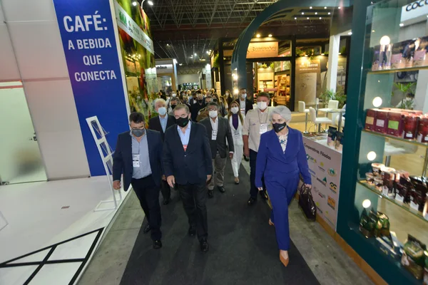 Governador em exercício, Paulo Brant destaca importância do café em feira internacional no Expominas, em BH