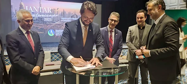 Governo de Minas, Fiemg e CDL assinam acordo com a Câmara de Comércio Árabe