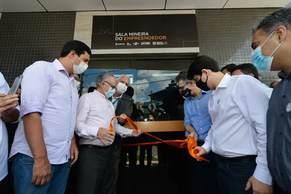 Governador destaca investimentos na educação e inaugura Sala Mineira do Empreendedor, em João Monlevade