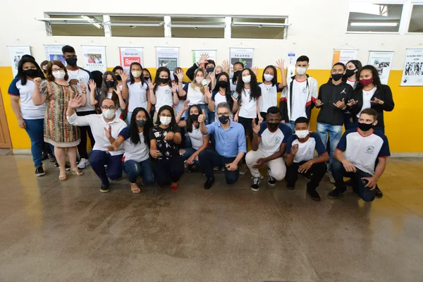 Governador destaca investimentos na educação e inaugura Sala Mineira do Empreendedor, em João Monlevade