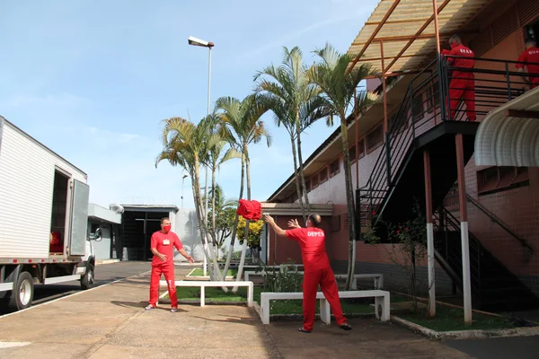 Trabalho de logística garante distribuição de mais de oito milhões de itens para unidades prisionais e socioeducativas