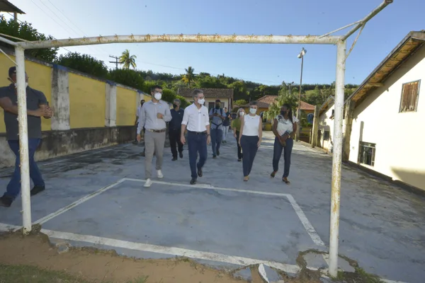 Escola Doutor Pompílio Guimarães é destaque nacional por projetos educacionais executados durante a pandemia