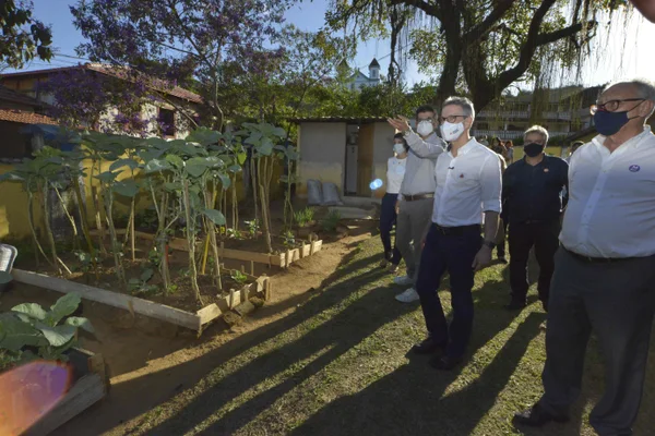 Escola Doutor Pompílio Guimarães é destaque nacional por projetos educacionais executados durante a pandemia