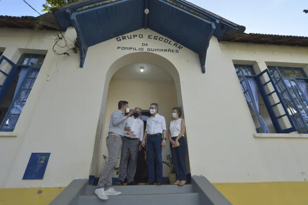Escola Doutor Pompílio Guimarães é destaque nacional por projetos educacionais executados durante a pandemia