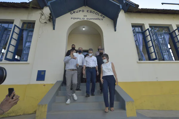 Escola Doutor Pompílio Guimarães é destaque nacional por projetos educacionais executados durante a pandemia