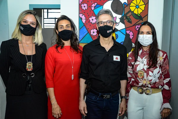 Governador vistoria a Casa da Mulher Mineira