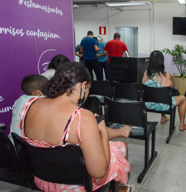 Governador vistoria a Casa da Mulher Mineira