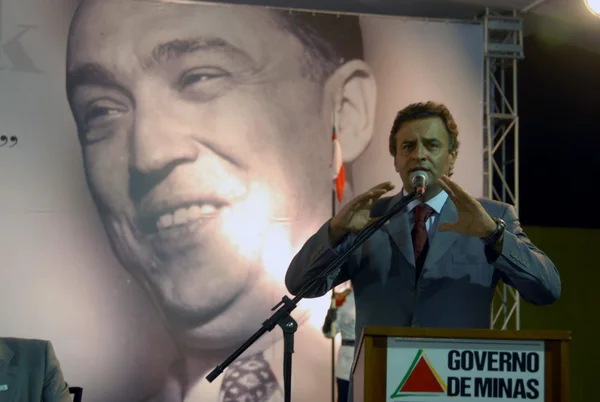 Governador Aécio Neves durante homenagem a Juscelino Kubitscheck