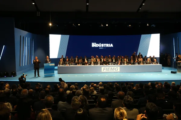 Governador participa do Dia da Indústria e da posse da diretoria da Fiemg