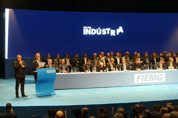 Governador participa do Dia da Indústria e da posse da diretoria da Fiemg