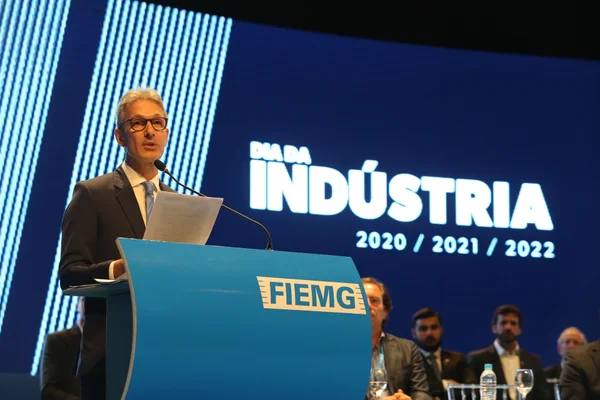 Governador participa do Dia da Indústria e da posse da diretoria da Fiemg