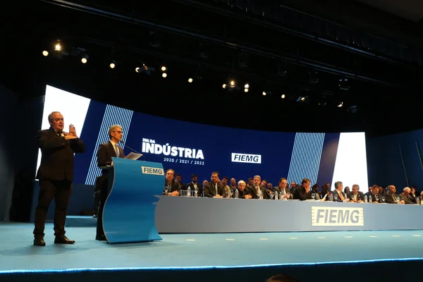 Governador participa do Dia da Indústria e da posse da diretoria da Fiemg