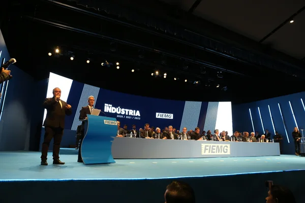 Governador participa do Dia da Indústria e da posse da diretoria da Fiemg