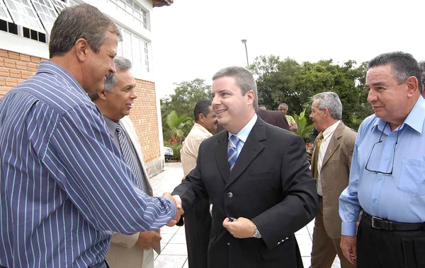 Antonio Augusto Anastasia durante viagem à cidade de Perdões