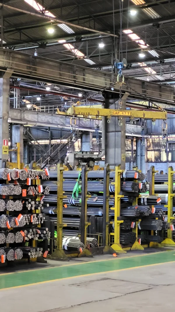 Gigante da siderurgia vai investir R$ 144 milhões para ampliar produção em Sabará, na RMBH