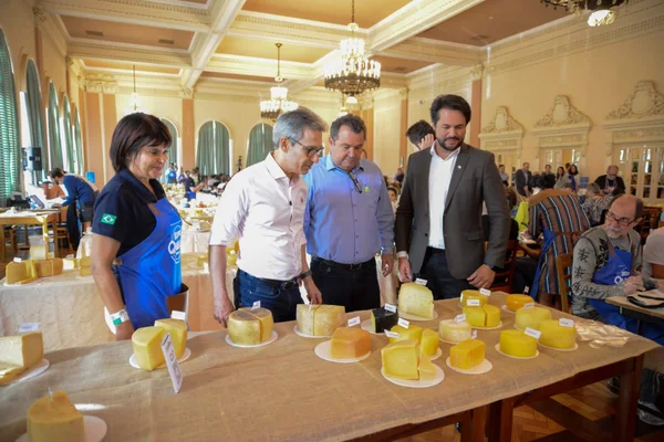 Araxá sedia Concurso Internacional do Queijo Artesanal