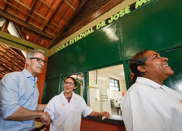 Governo de Minas anuncia R$ 270 milhões para 7ª e 8ª etapas do Mãos à Obra na escola