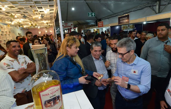 Governador participa do Festival da Cachaça, em Salinas 