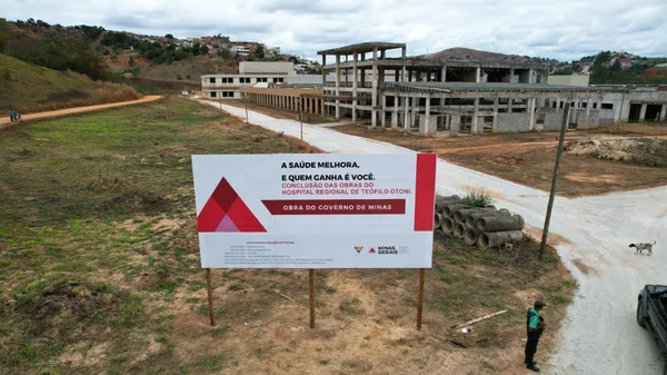 Obras do Hospital Regional de Teófilo Otoni estavam paradas desde 2016