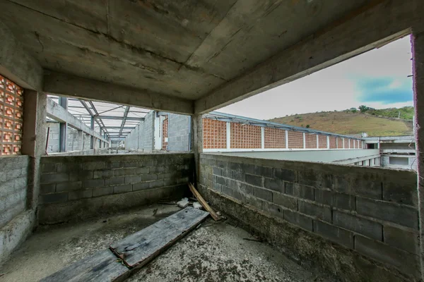 Obras do Hospital Regional de Teófilo Otoni estavam paradas desde 2016