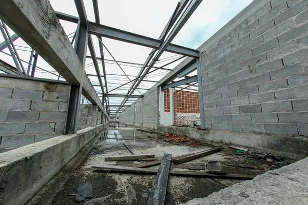 Obras do Hospital Regional de Teófilo Otoni estavam paradas desde 2016