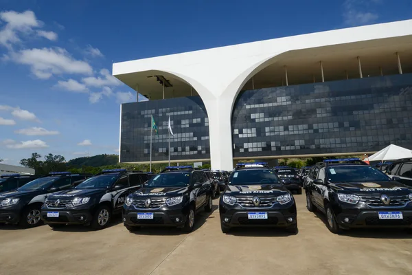 Governo de Minas entrega 112 viaturas para a Polícia Civil