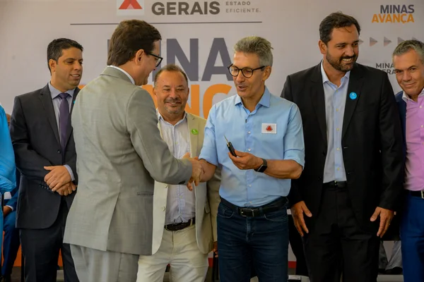 Governo de Minas entrega 112 viaturas para a Polícia Civil