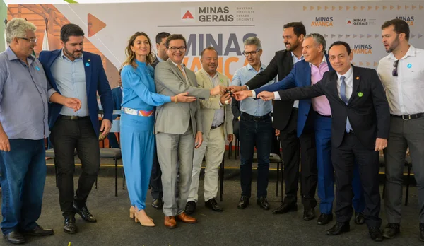 Governo de Minas entrega 112 viaturas para a Polícia Civil