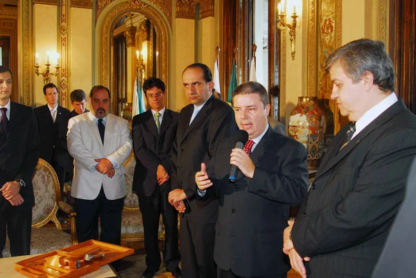 A medalha foi confeccionada pelo Clube da Medalha da Casa da Moeda