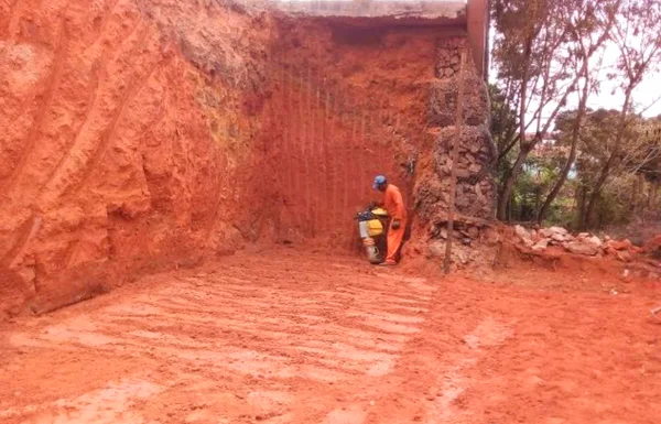 Governo conclui encabeçamento de ponte na LMG-682, no Vale do Jequitinhonha