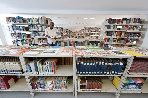 Biblioteca Pública Estadual retoma todas as atividades e inaugura novo espaço