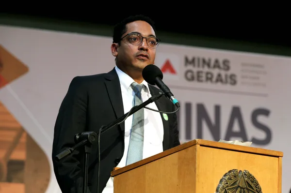 Governo de Minas anuncia novo modelo para o Programa de Transporte Escolar e aumenta em 60% valor do repasse às prefeituras