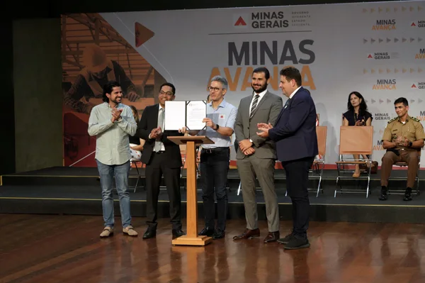 Governo de Minas anuncia novo modelo para o Programa de Transporte Escolar e aumenta em 60% valor do repasse às prefeituras