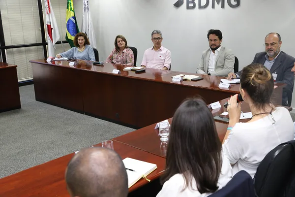 Governo de Minas e ‘Gerando Falcões’ avaliam parceria para incentivar  empreendedorismo social