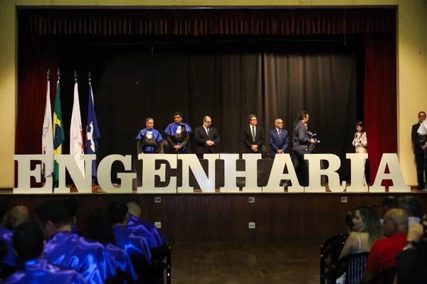 Colação de grau de cursos da área de engenharia / Unifei