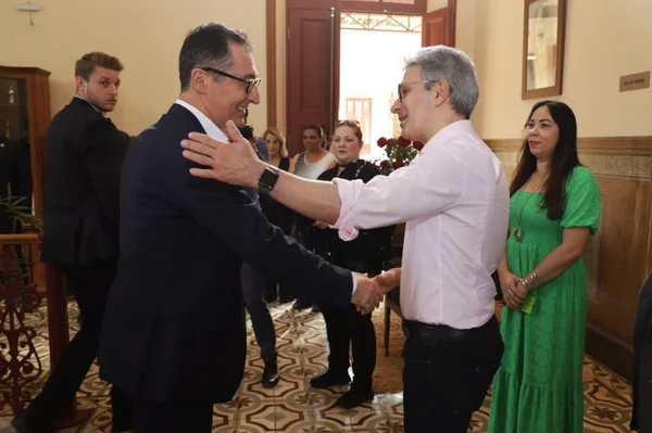 Governo de Minas apresenta Programa de Alimentação Escolar da rede estadual pública para delegação alemã