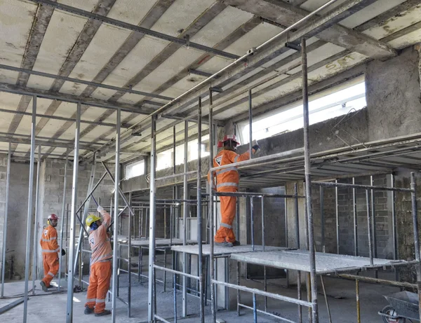 Governador vistoria obras do Hospital Regional em Teófilo Otoni