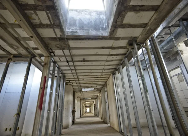 Governador vistoria obras do Hospital Regional em Teófilo Otoni